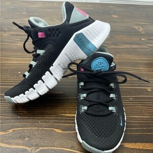 Nike Black and Gray Athletic Shoes